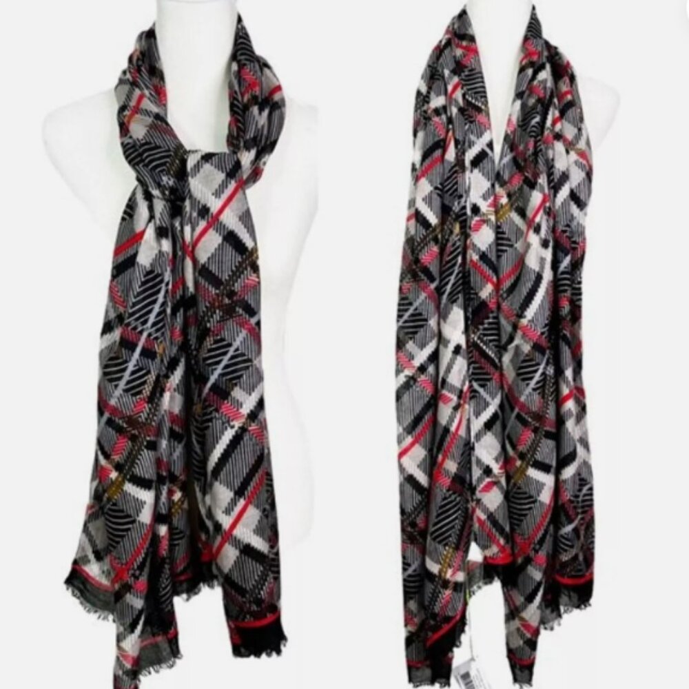 VERA BRADLEY Soft Fringe Sofia Plaid Scarf